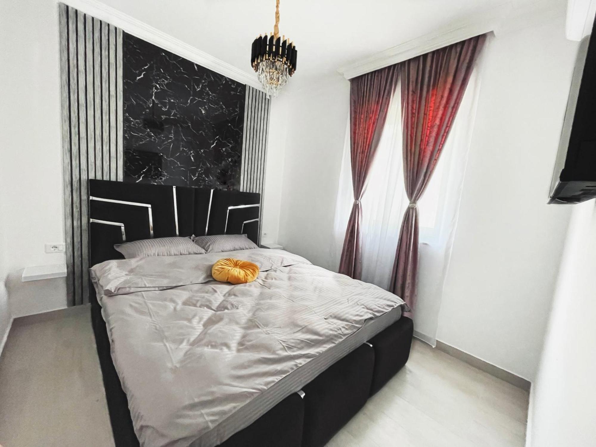 Rv Premium Apartments Арад Екстериор снимка
