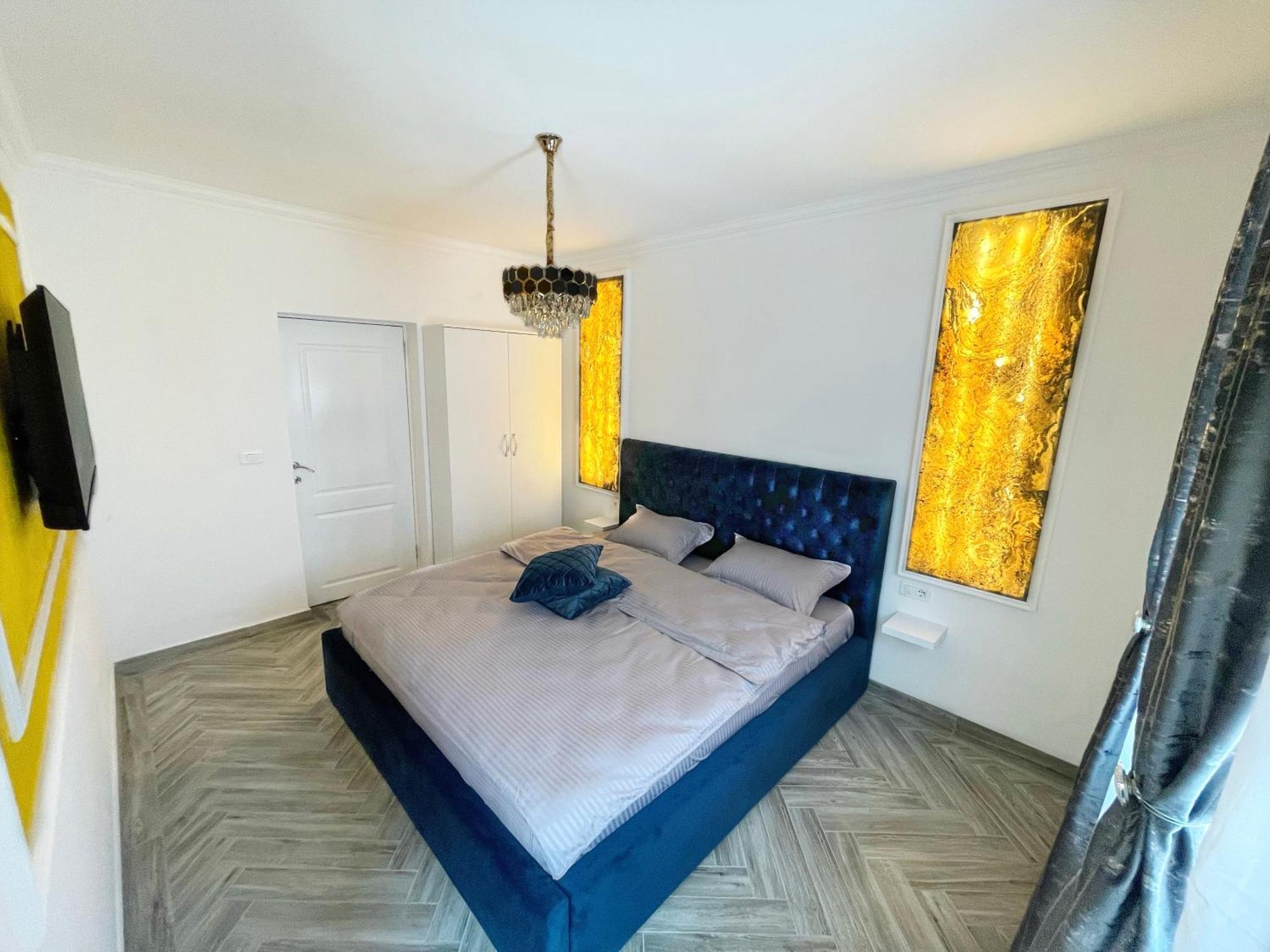 Rv Premium Apartments Арад Екстериор снимка