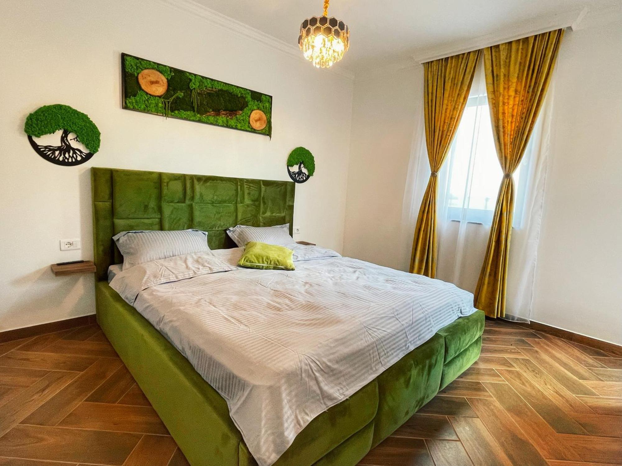 Rv Premium Apartments Арад Екстериор снимка